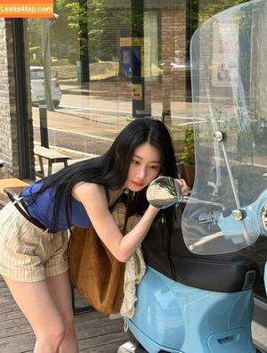 Chaeryeong photo #0238