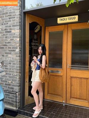 Chaeryeong photo #0242