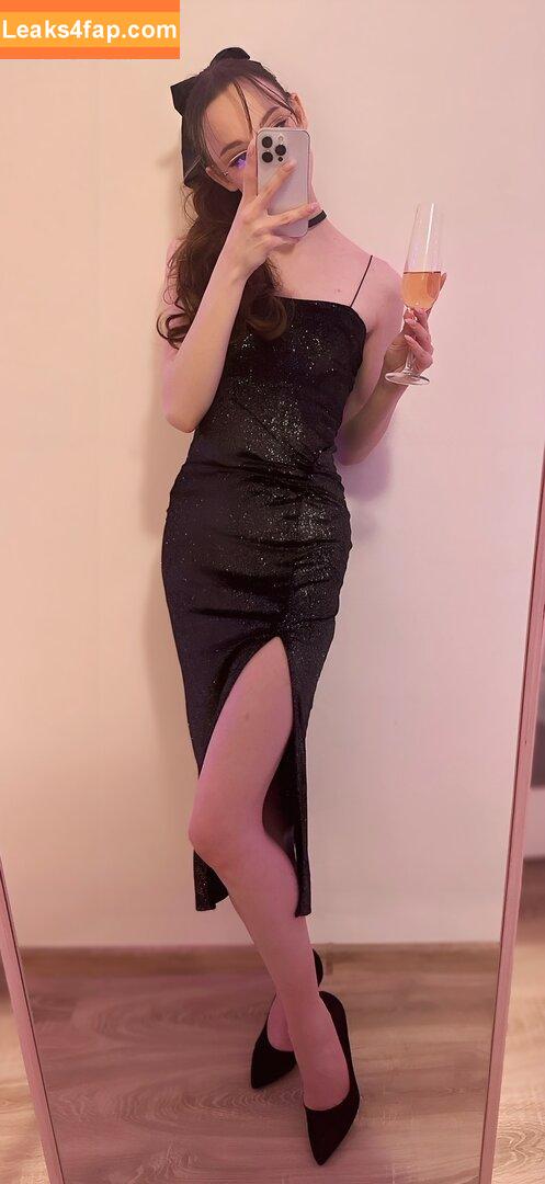 Chaisia / chaisia_art / chaisia_irl leaked photo photo #0044