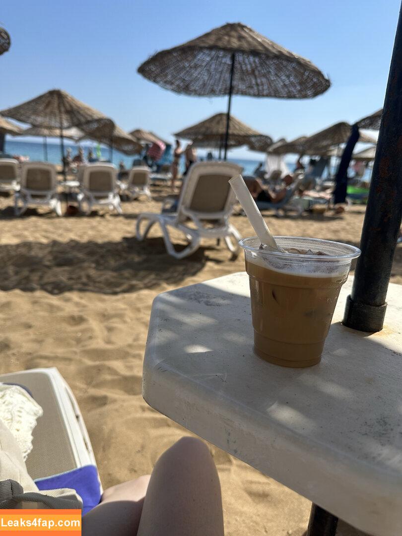 Chaisia / chaisia_art / chaisia_irl leaked photo photo #0064