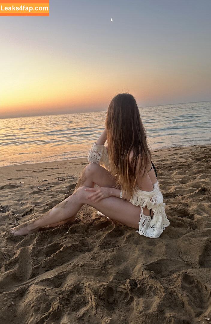 Chaisia / chaisia_art / chaisia_irl leaked photo photo #0078