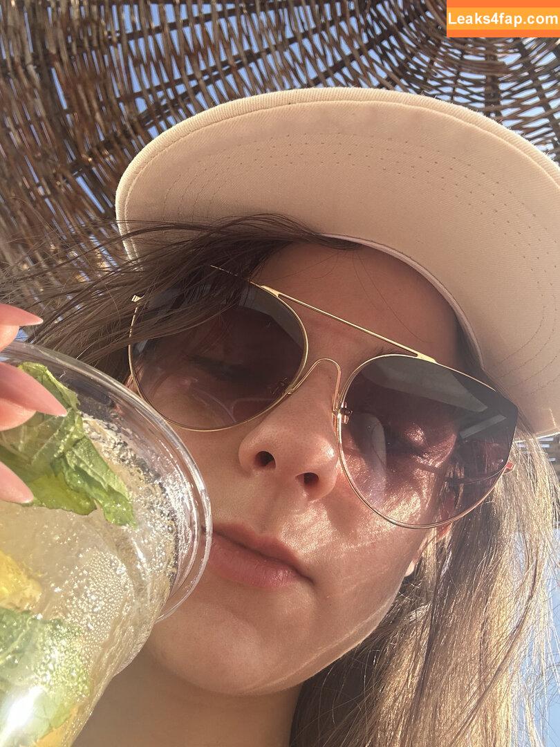 Chaisia / chaisia_art / chaisia_irl leaked photo photo #0081