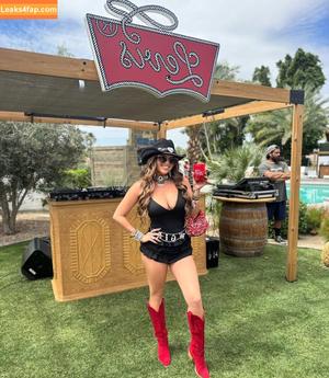 Chanel West Coast фото #0647