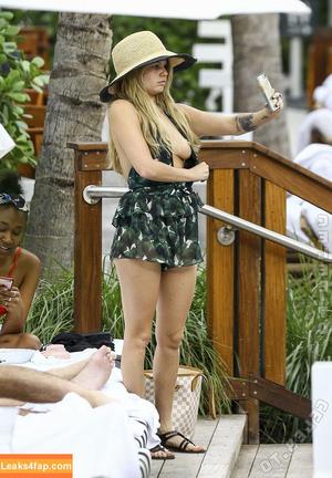 Chanel West Coast photo #0658