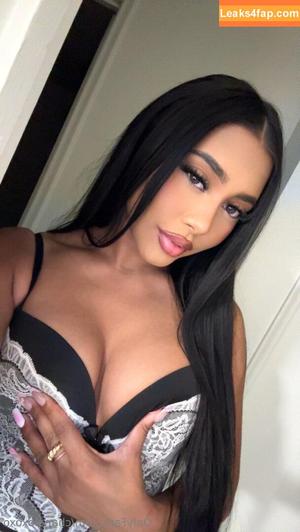 chaneloxoxo photo #0009