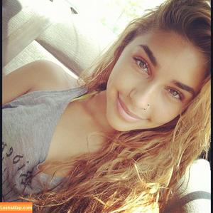 Chantel Jeffries photo #0636