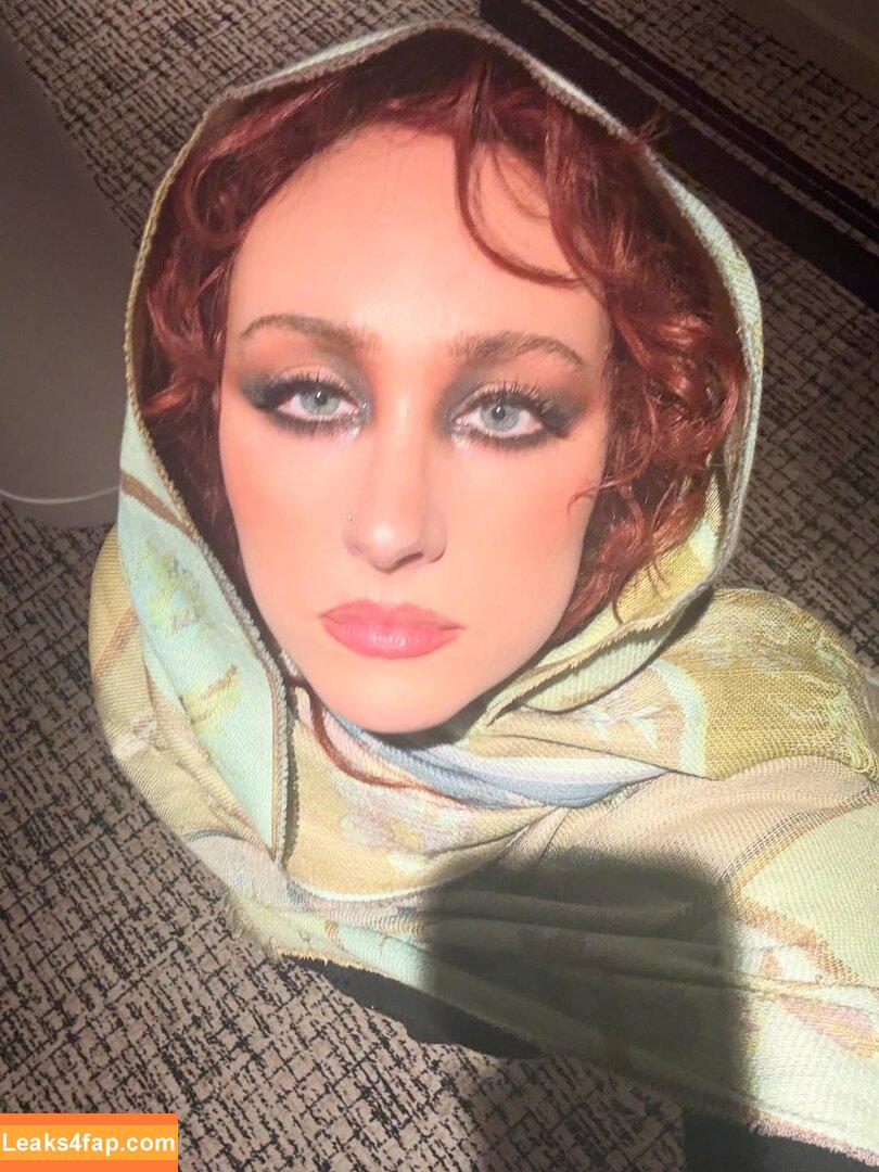 Chappell Roan / chappellroan / https: / rosybeetles leaked photo photo #0557