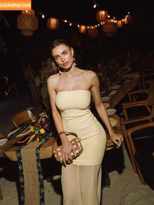 Charleen Weiss photo #0396