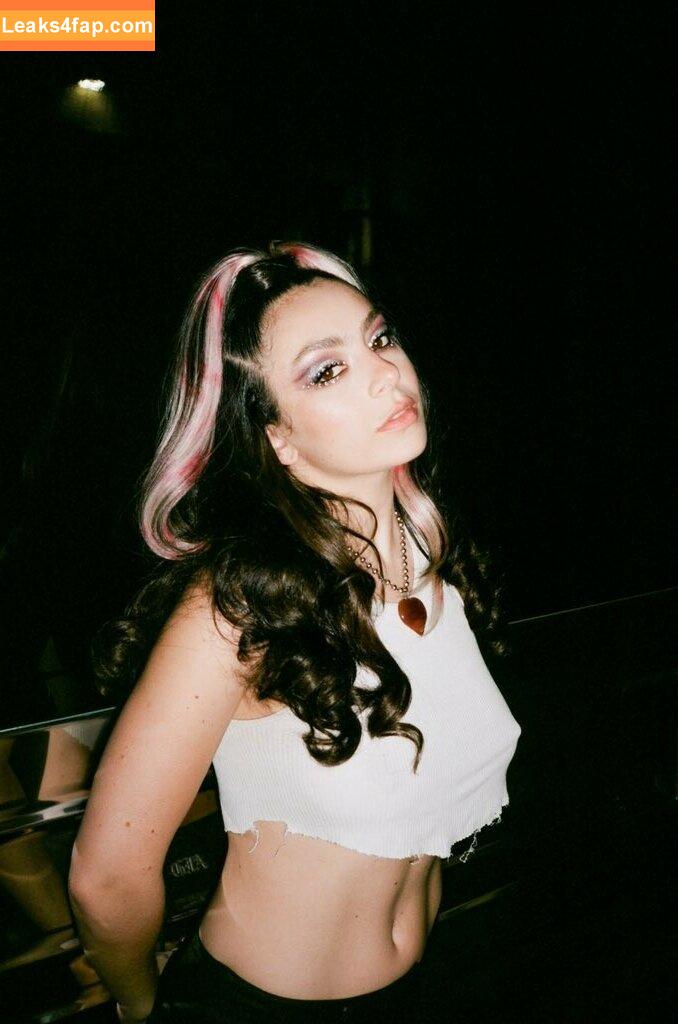 Charli XCX / charli_xcx / charlignarly / charlixcx / https: leaked photo photo #0002