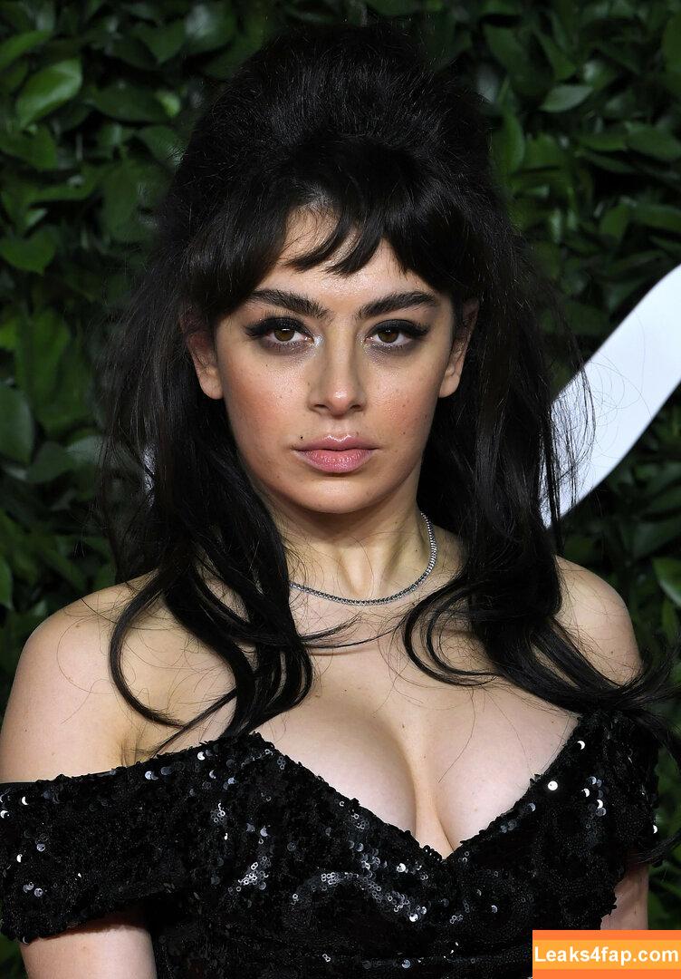 Charli XCX / charli_xcx / charlignarly / charlixcx / https: leaked photo photo #0045
