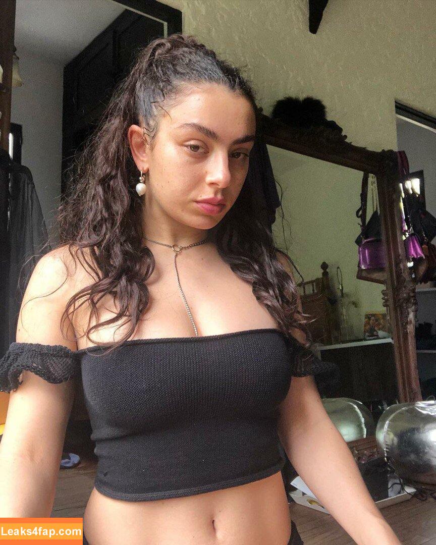 Charli XCX / charli_xcx / charlignarly / charlixcx / https: leaked photo photo #0161