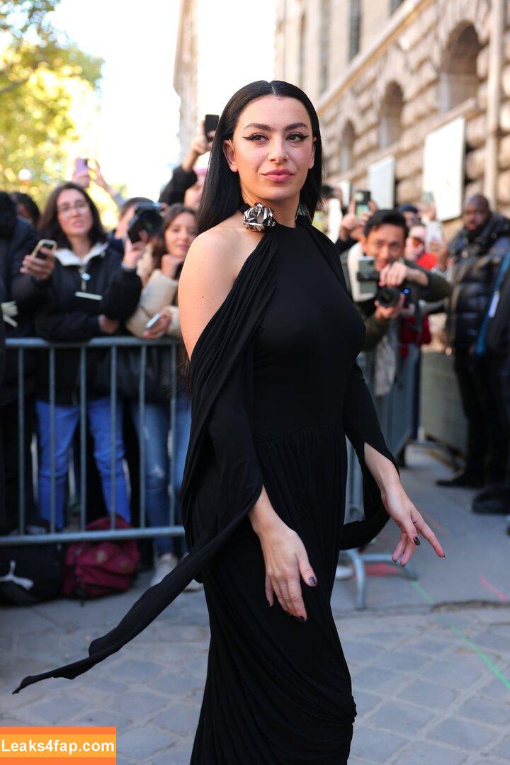 Charli XCX / charli_xcx / charlignarly / charlixcx / https: leaked photo photo #0301