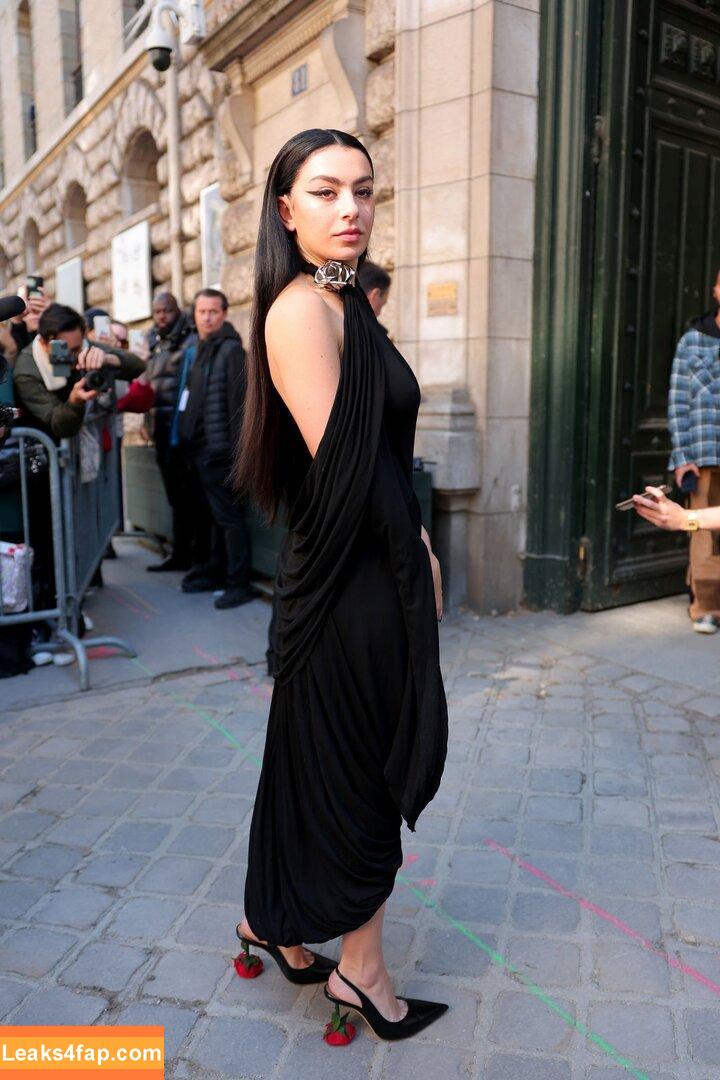 Charli XCX / charli_xcx / charlignarly / charlixcx / https: слитое фото фото #0306