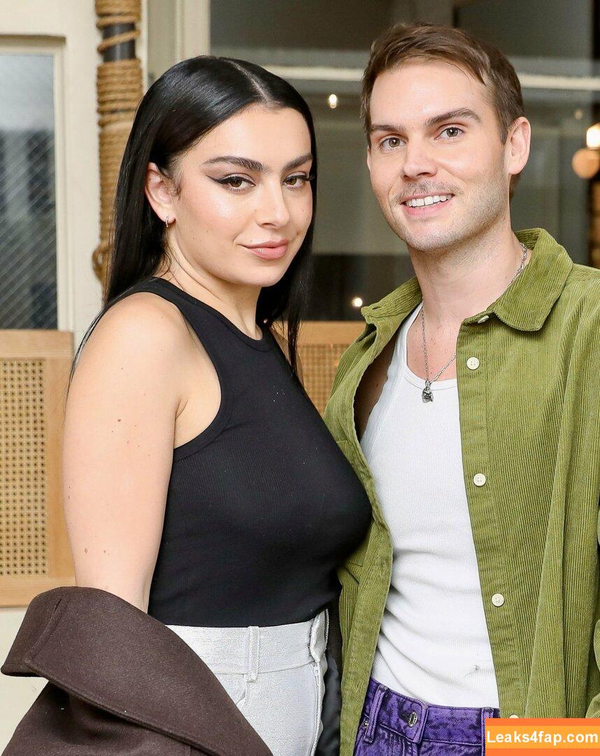 Charli XCX / charli_xcx / charlignarly / charlixcx / https: leaked photo photo #0315