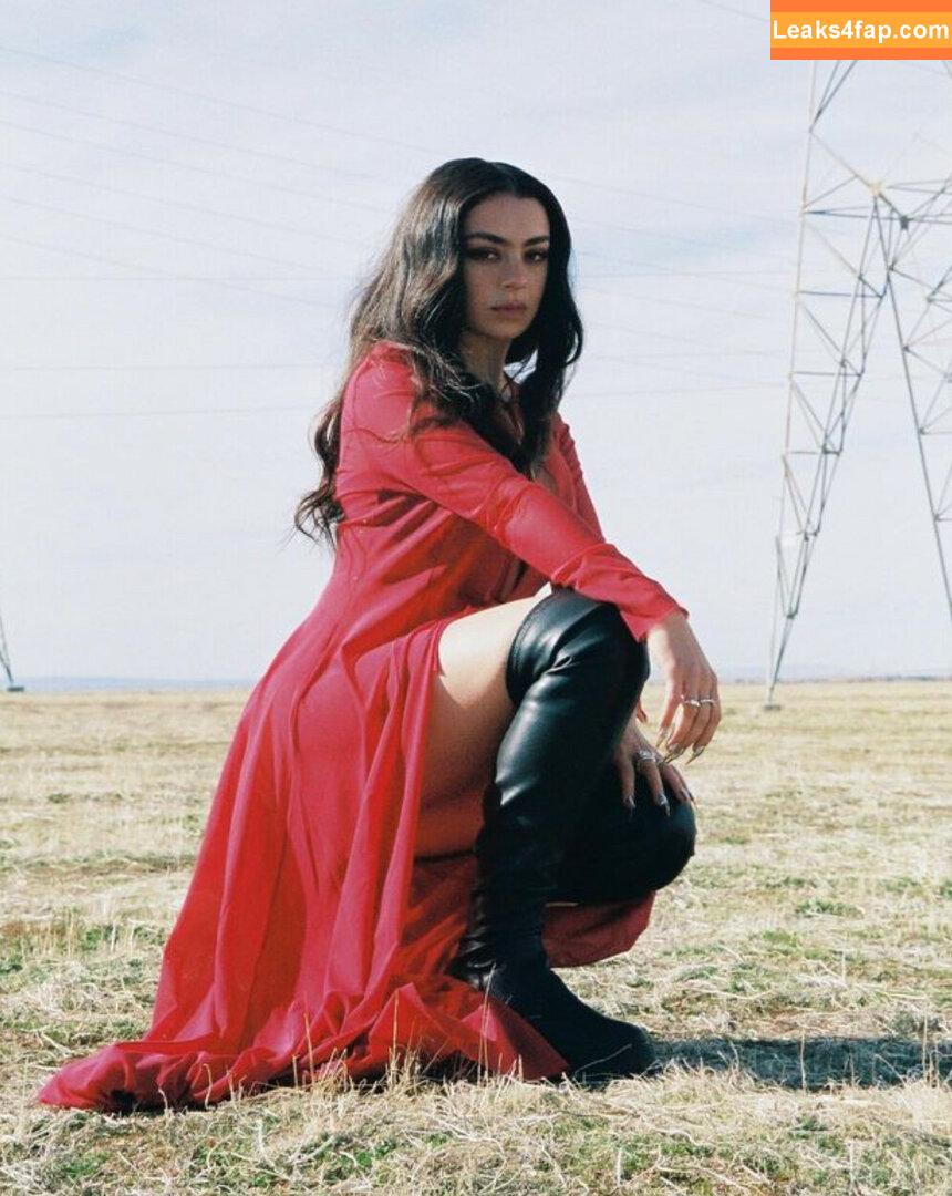 Charli XCX / charli_xcx / charlignarly / charlixcx / https: leaked photo photo #0326