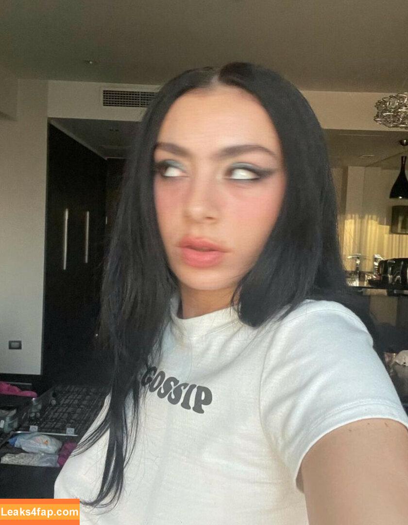 Charli XCX / charli_xcx / charlignarly / charlixcx / https: leaked photo photo #0337