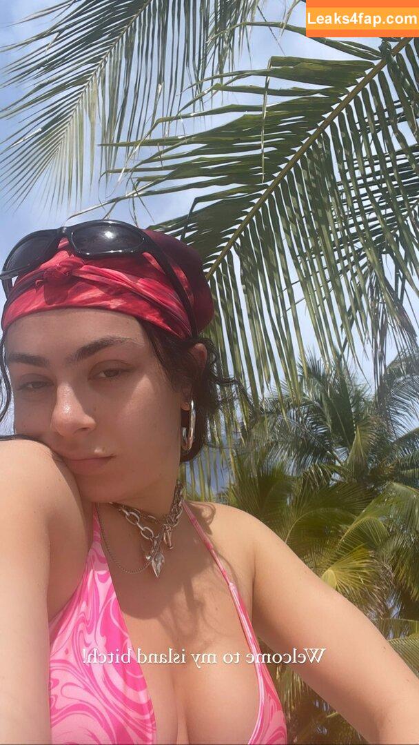Charli XCX / charli_xcx / charlignarly / charlixcx / https: leaked photo photo #0341