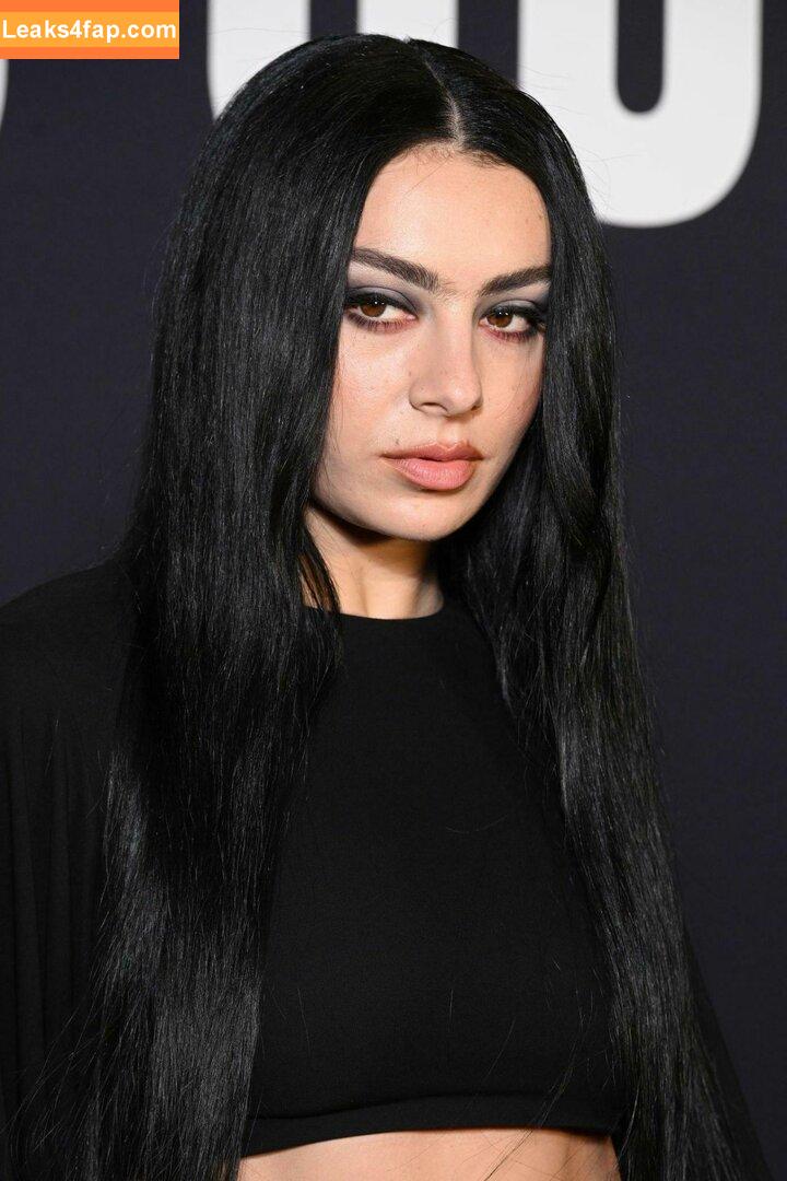 Charli XCX / charli_xcx / charlignarly / charlixcx / https: leaked photo photo #0356