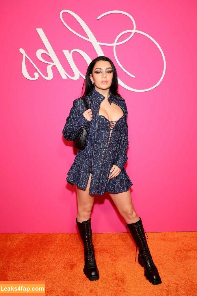 Charli XCX / charli_xcx / charlignarly / charlixcx / https: leaked photo photo #0370