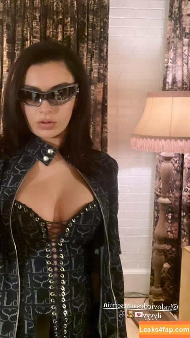 Charli XCX / charli_xcx / charlignarly / charlixcx / https: leaked photo photo #0385
