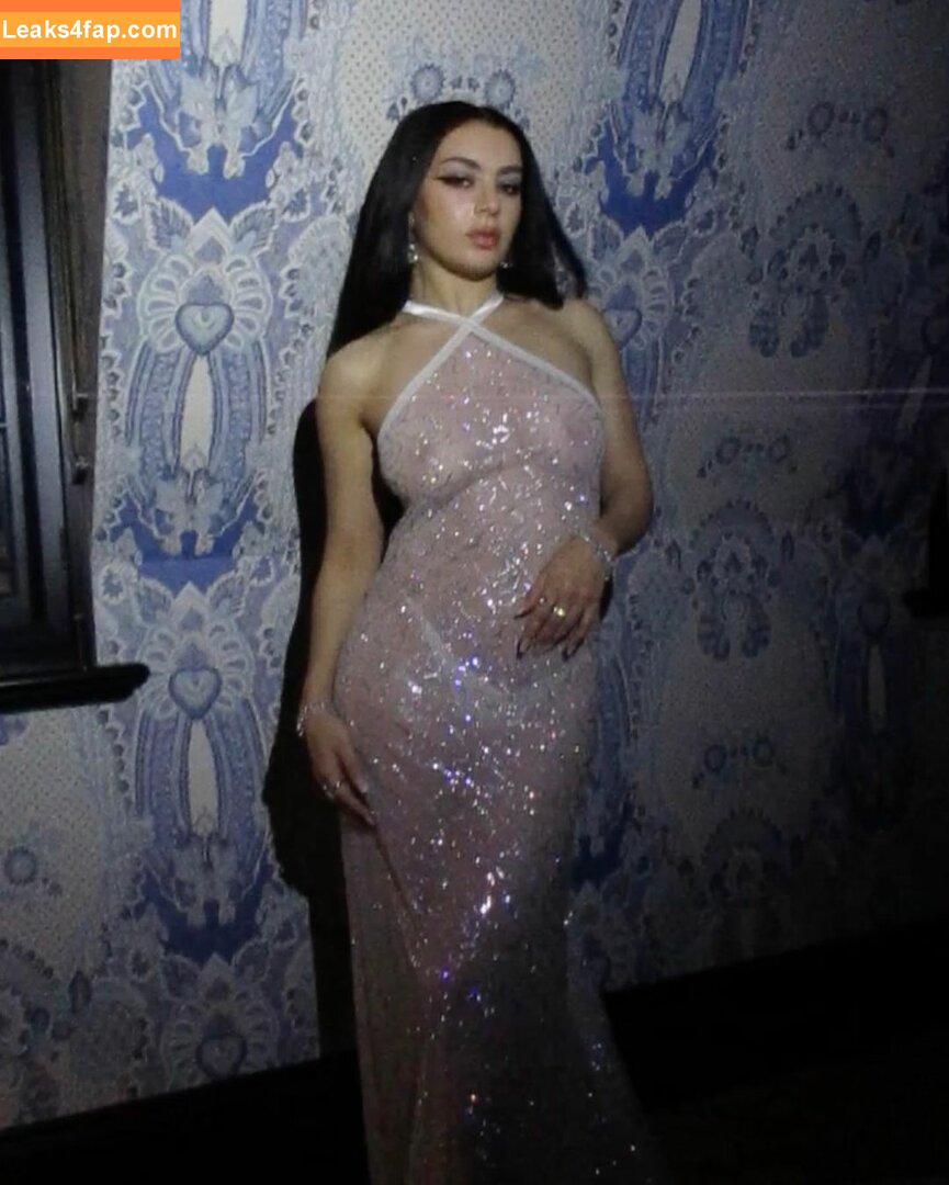 Charli XCX / charli_xcx / charlignarly / charlixcx / https: leaked photo photo #0388