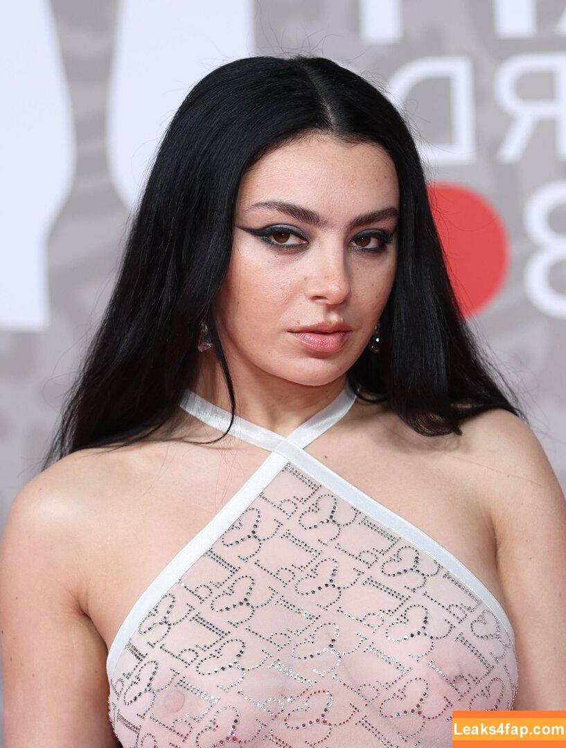 Charli XCX / charli_xcx / charlignarly / charlixcx / https: leaked photo photo #0394