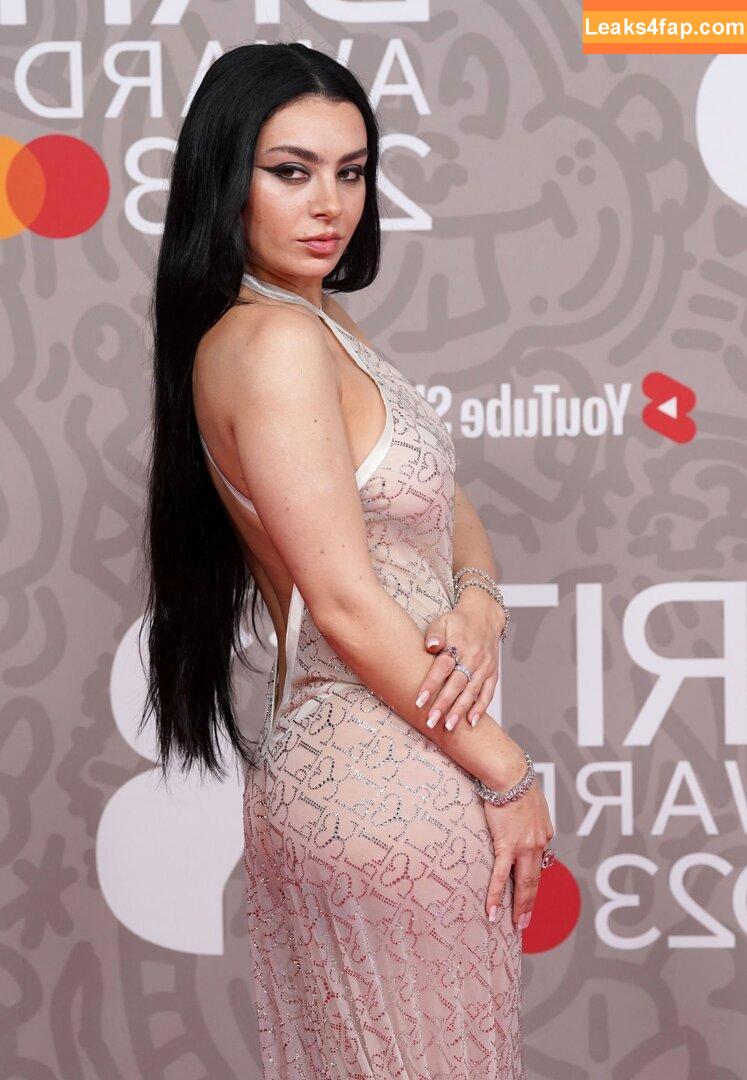 Charli XCX / charli_xcx / charlignarly / charlixcx / https: leaked photo photo #0404