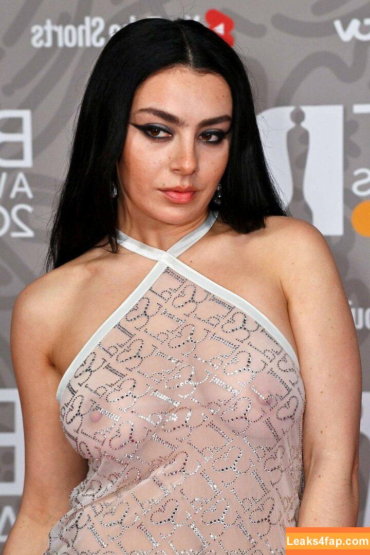 Charli XCX / charli_xcx / charlignarly / charlixcx / https: leaked photo photo #0428
