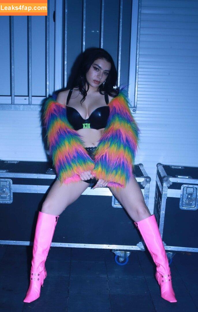 Charli XCX / charli_xcx / charlignarly / charlixcx / https: leaked photo photo #0458