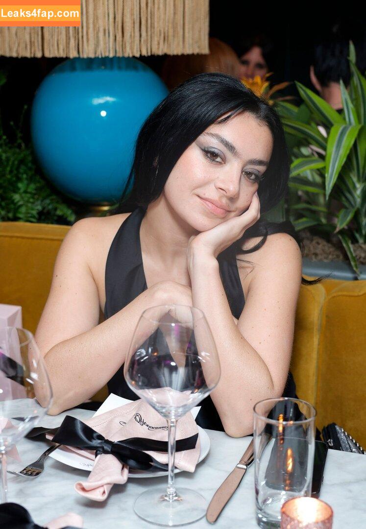 Charli XCX / charli_xcx / charlignarly / charlixcx / https: leaked photo photo #0559