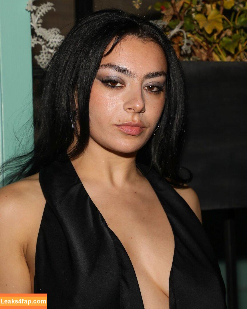 Charli XCX / charli_xcx / charlignarly / charlixcx / https: слитое фото фото #0566