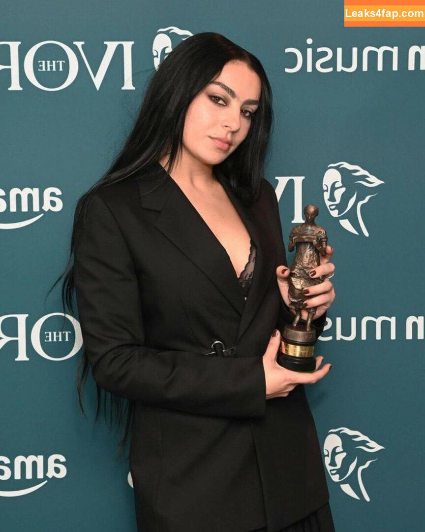 Charli XCX / charli_xcx / charlignarly / charlixcx / https: leaked photo photo #0606