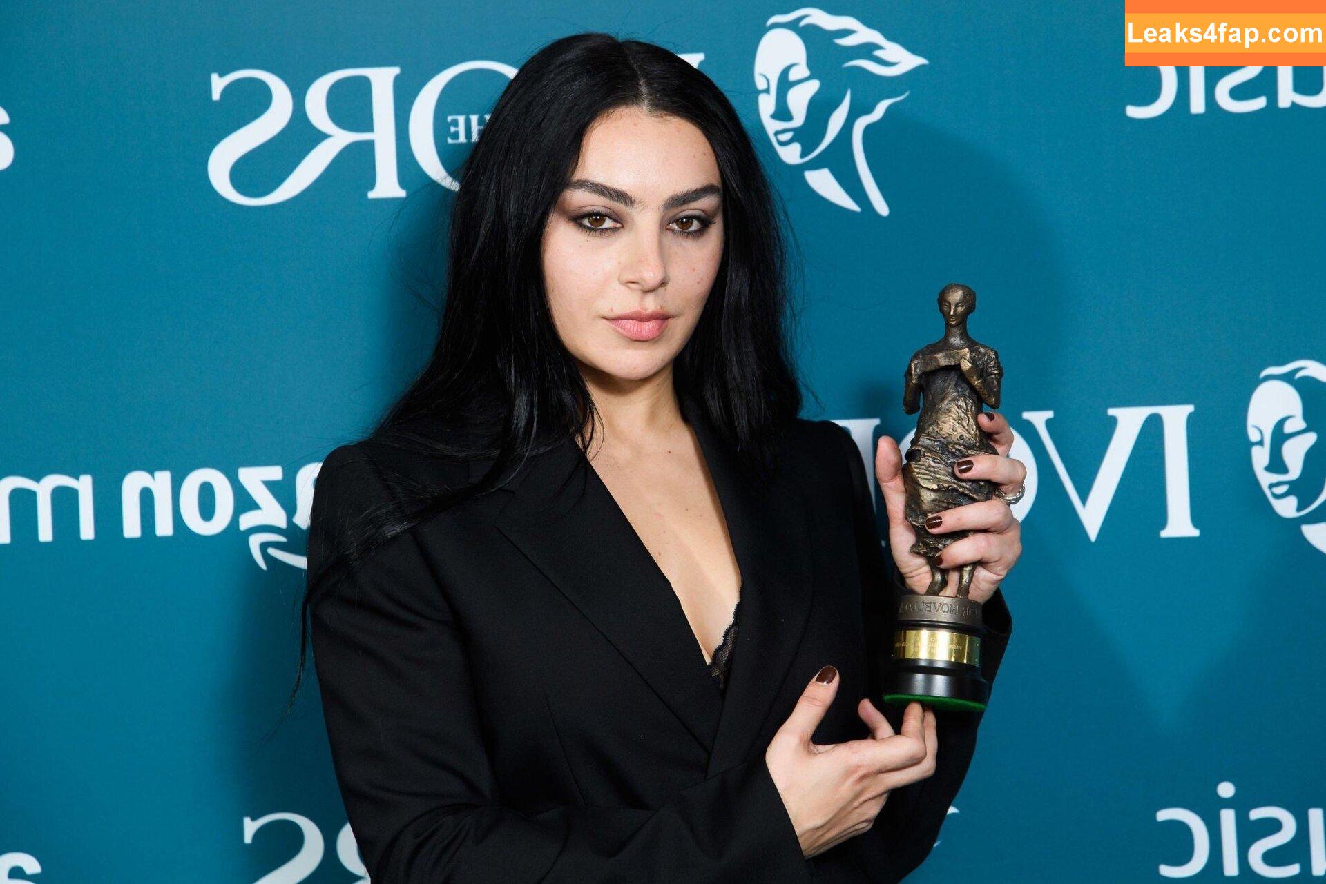 Charli XCX / charli_xcx / charlignarly / charlixcx / https: leaked photo photo #0613