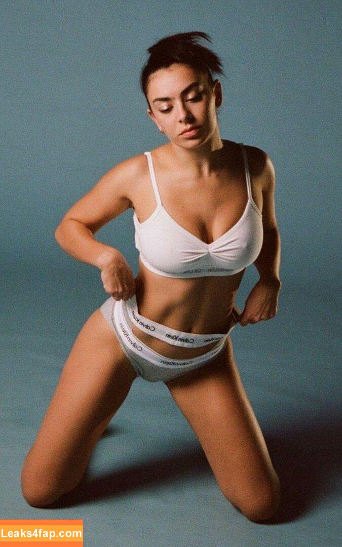 Charli XCX / charli_xcx / charlignarly / charlixcx / https: leaked photo photo #0694