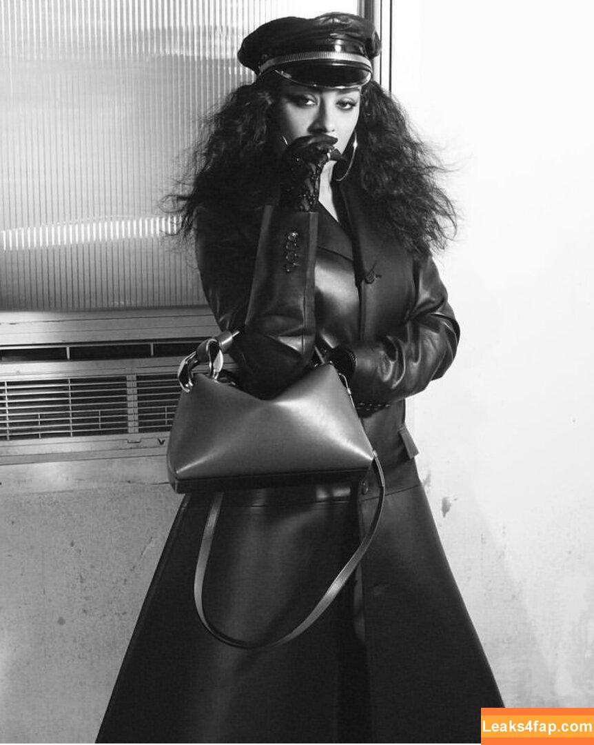 Charli XCX / charli_xcx / charlignarly / charlixcx / https: leaked photo photo #0703