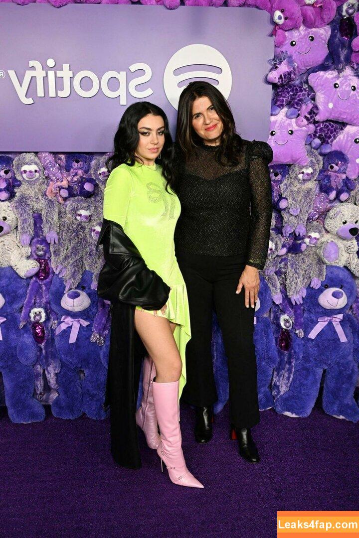 Charli XCX / charli_xcx / charlignarly / charlixcx / https: leaked photo photo #0708