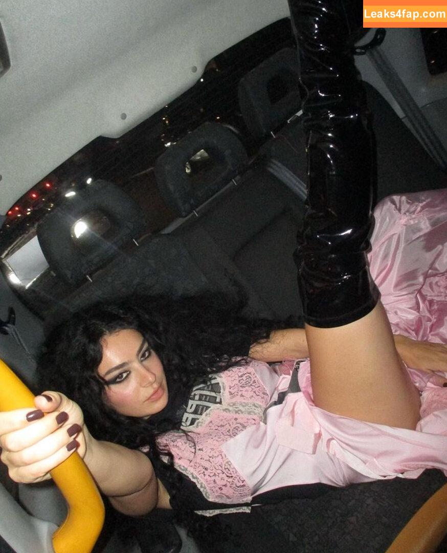 Charli XCX / charli_xcx / charlignarly / charlixcx / https: leaked photo photo #0746