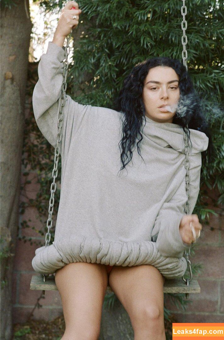 Charli XCX / charli_xcx / charlignarly / charlixcx / https: leaked photo photo #0854