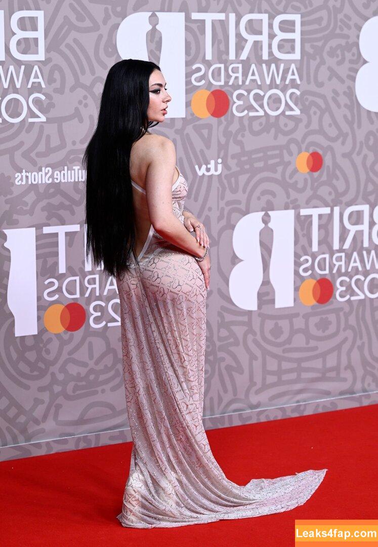 Charli XCX / charli_xcx / charlignarly / charlixcx / https: leaked photo photo #0869
