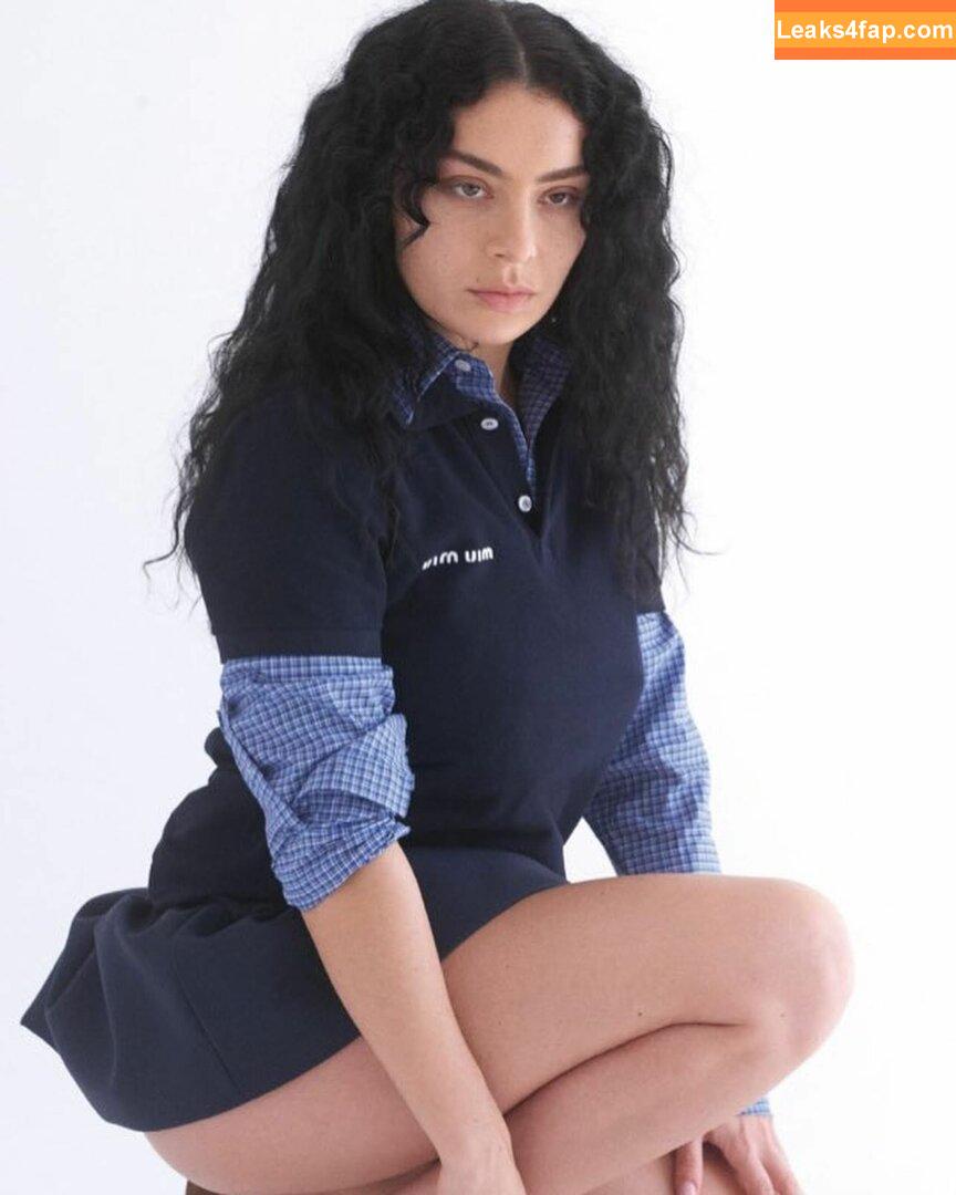 Charli XCX / charli_xcx / charlignarly / charlixcx / https: leaked photo photo #0942