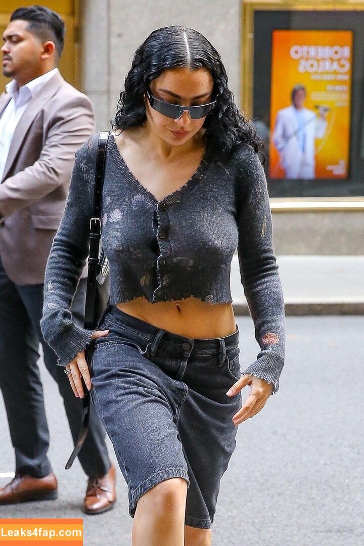 Charli XCX / charli_xcx / charlignarly / charlixcx / https: leaked photo photo #0960