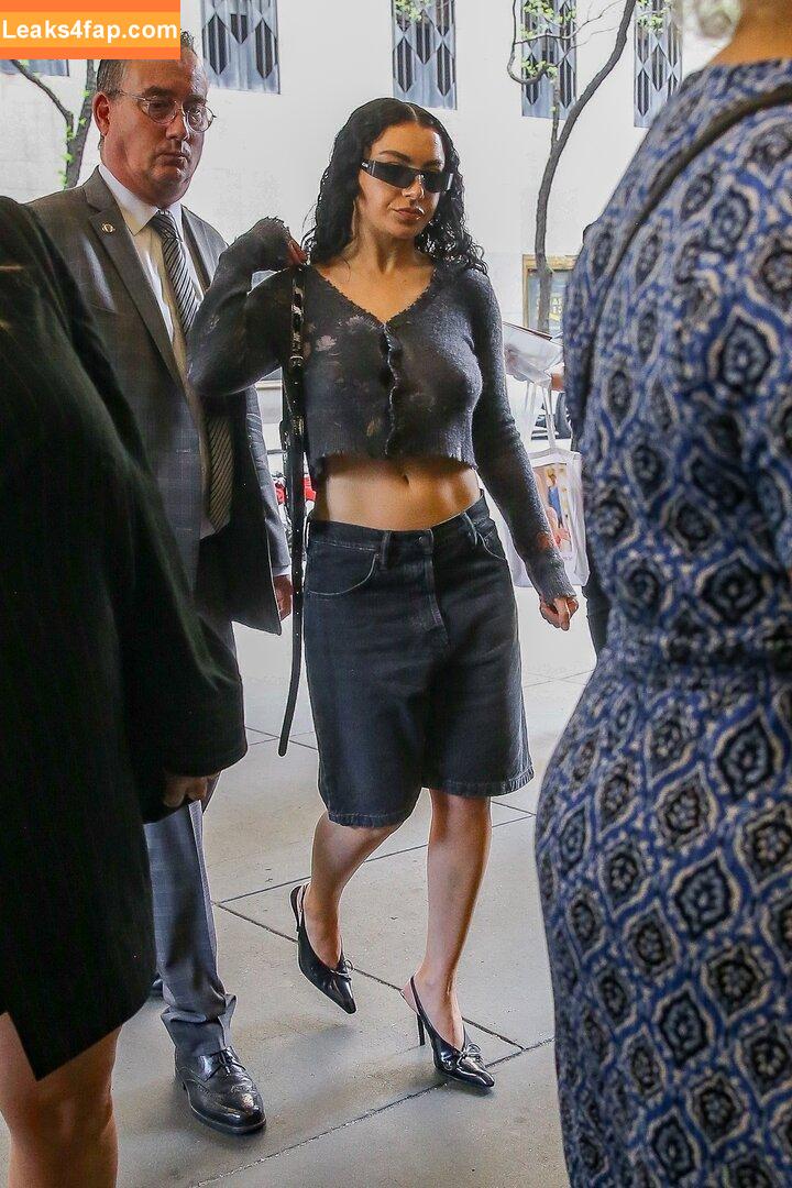 Charli XCX / charli_xcx / charlignarly / charlixcx / https: leaked photo photo #0963