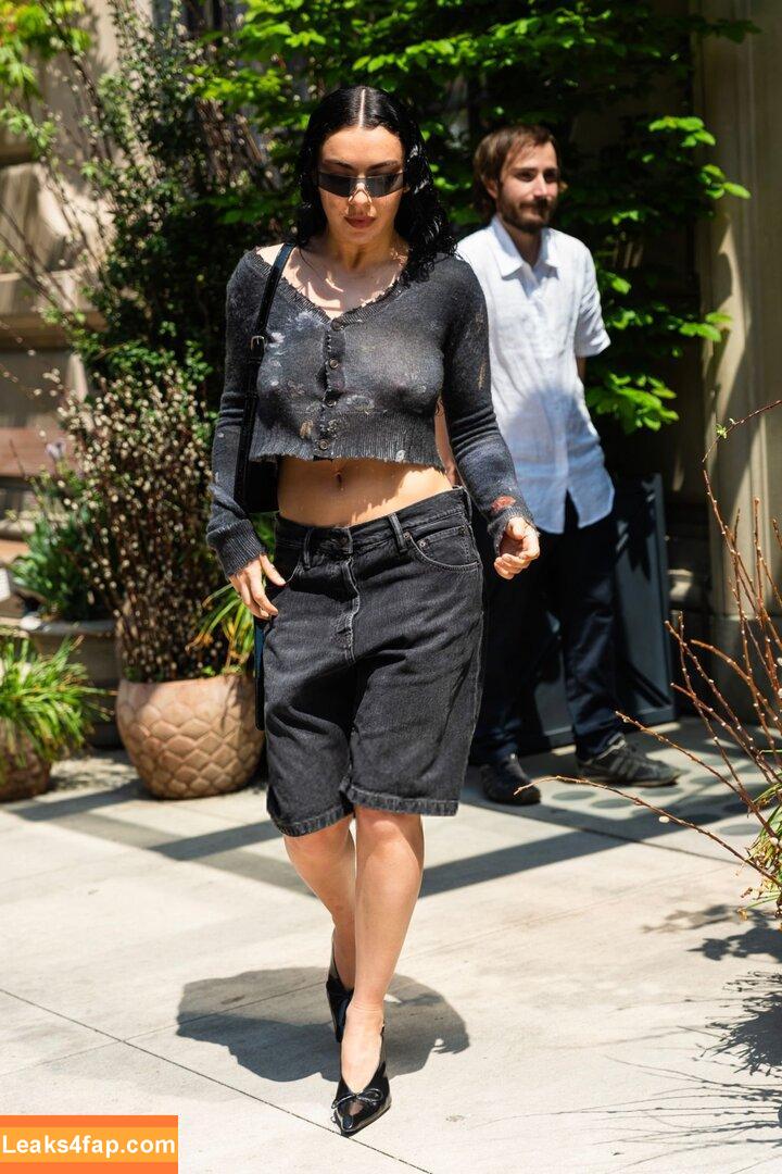 Charli XCX / charli_xcx / charlignarly / charlixcx / https: leaked photo photo #0967