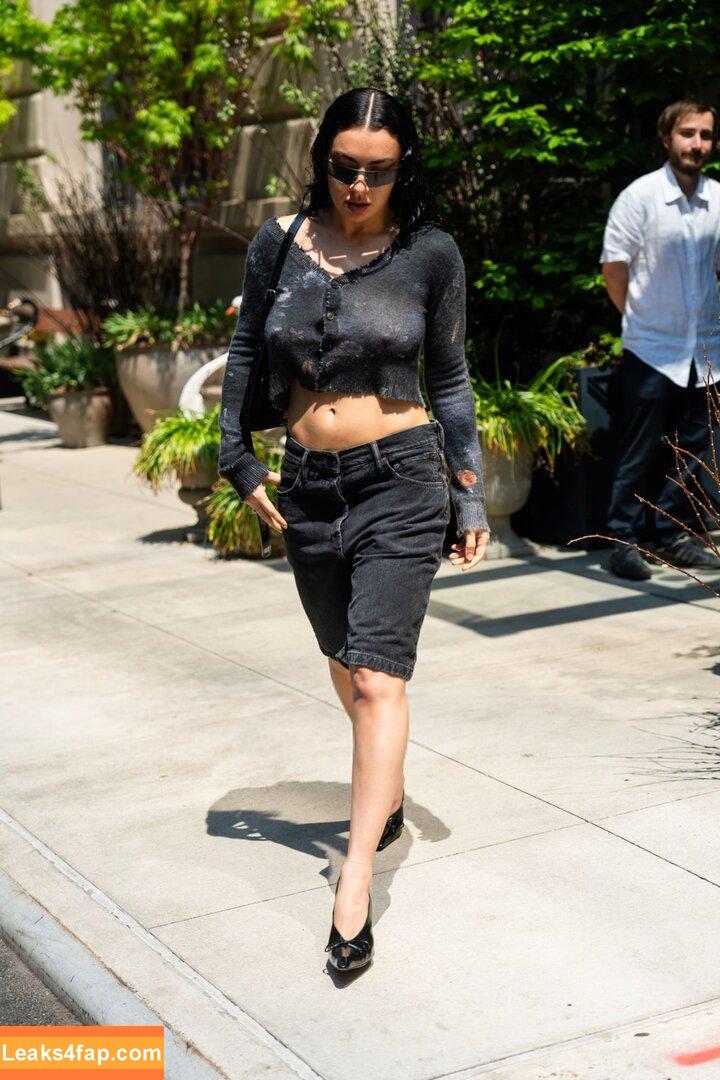 Charli XCX / charli_xcx / charlignarly / charlixcx / https: leaked photo photo #0972