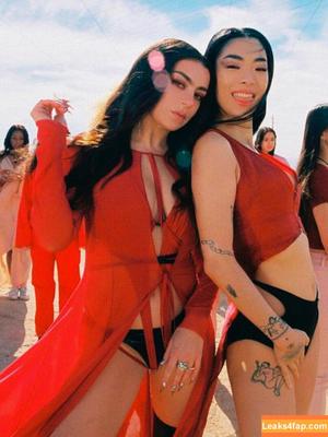 Charli XCX photo #0325