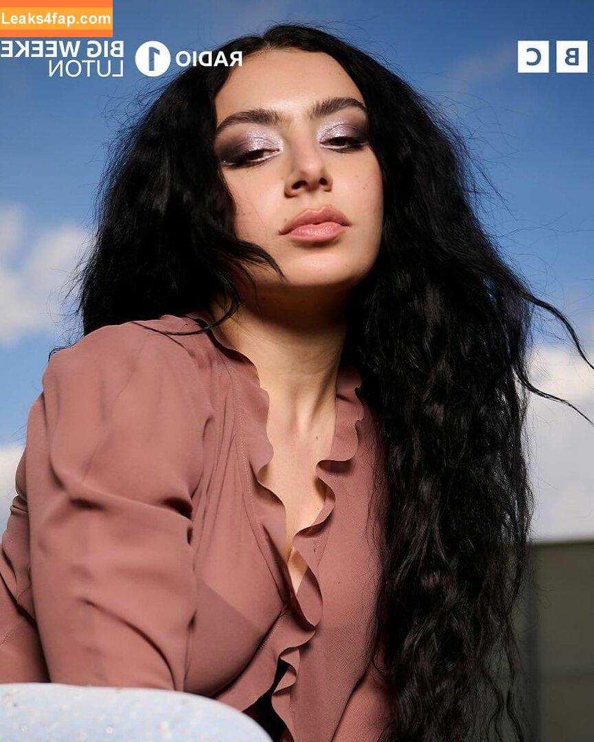 Charli XCX / charli_xcx / charlignarly / charlixcx / https: leaked photo photo #1044