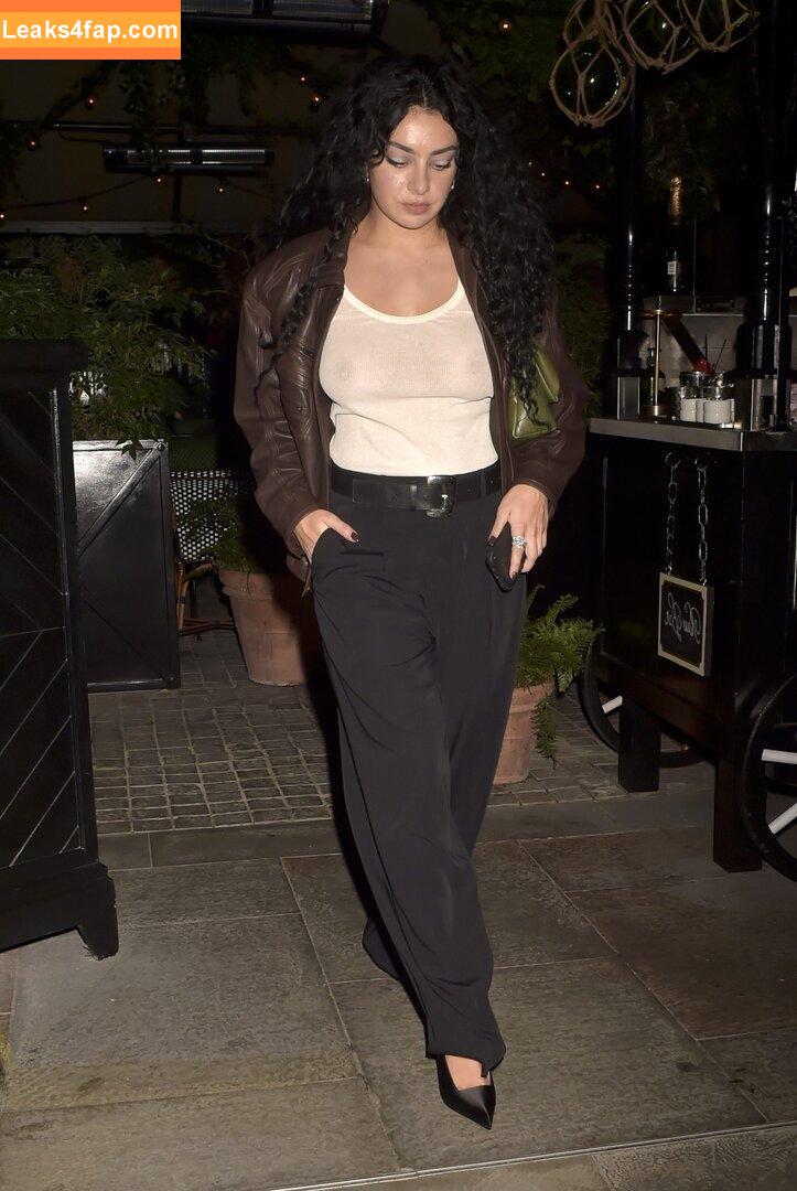 Charli XCX / charli_xcx / charlignarly / charlixcx / https: leaked photo photo #1050