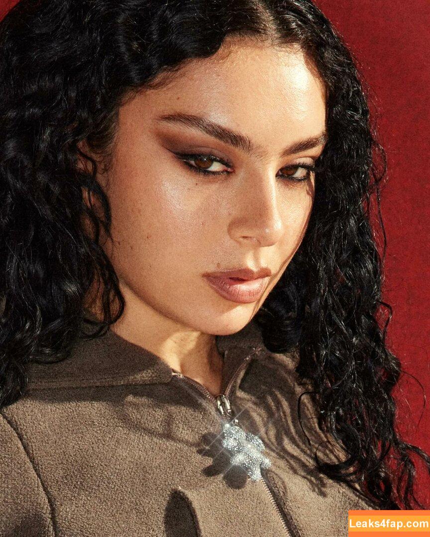 Charli XCX / charli_xcx / charlignarly / charlixcx / https: leaked photo photo #1088