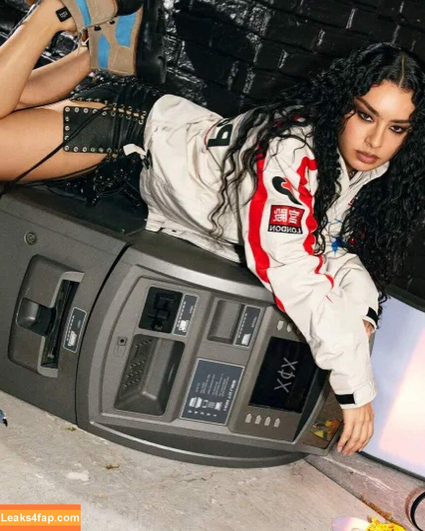 Charli XCX / charli_xcx / charlignarly / charlixcx / https: leaked photo photo #1093