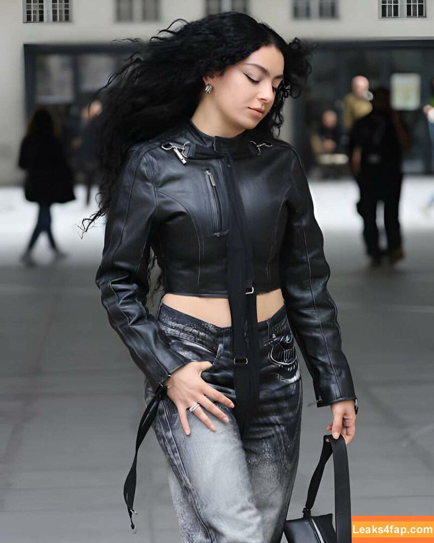 Charli XCX / charli_xcx / charlignarly / charlixcx / https: leaked photo photo #1100